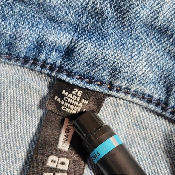 Lord & Taylor Design Lab lace trimmed shorts - Picture 8 of 8